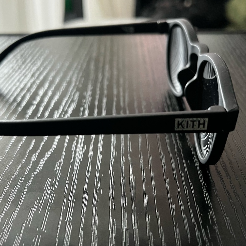 KITH Collaboration | Kids Polarized Sunglasses | Ages 3-5 | With Case - Picture 6 of 6